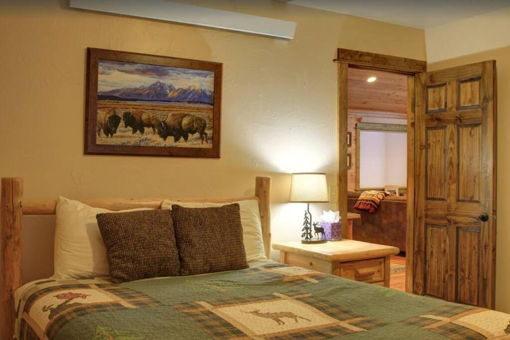 Fox Den Lodge West Yellowstone Kültér fotó