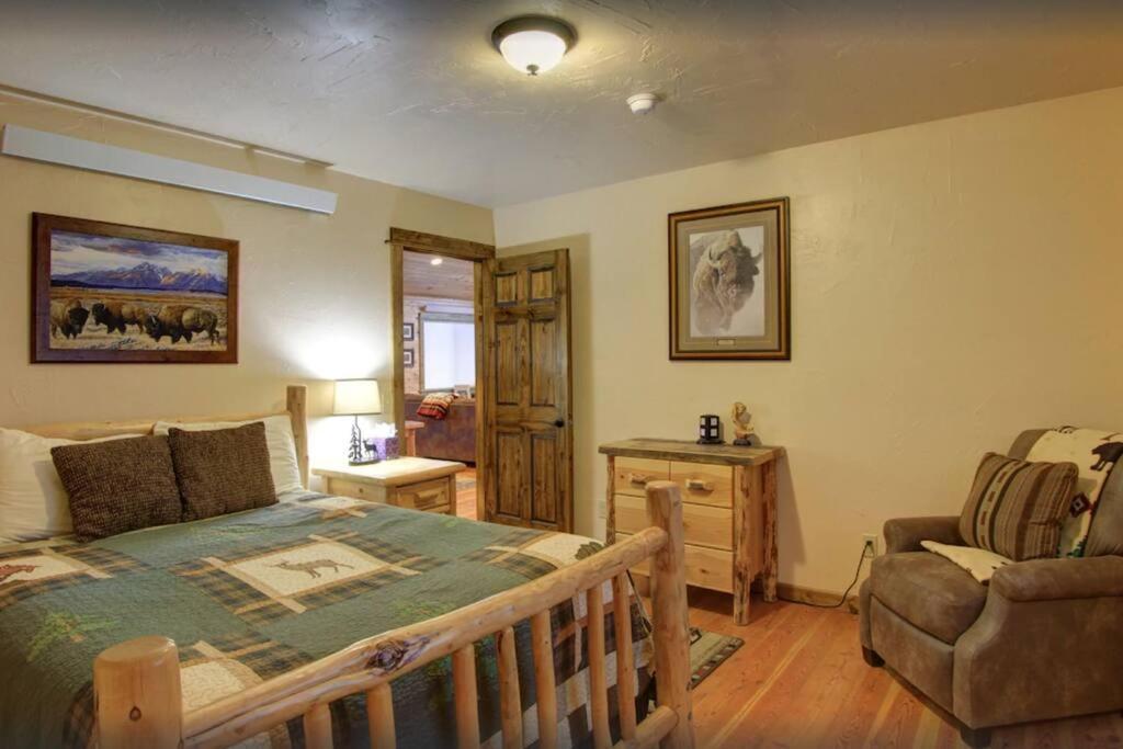 Fox Den Lodge West Yellowstone Kültér fotó