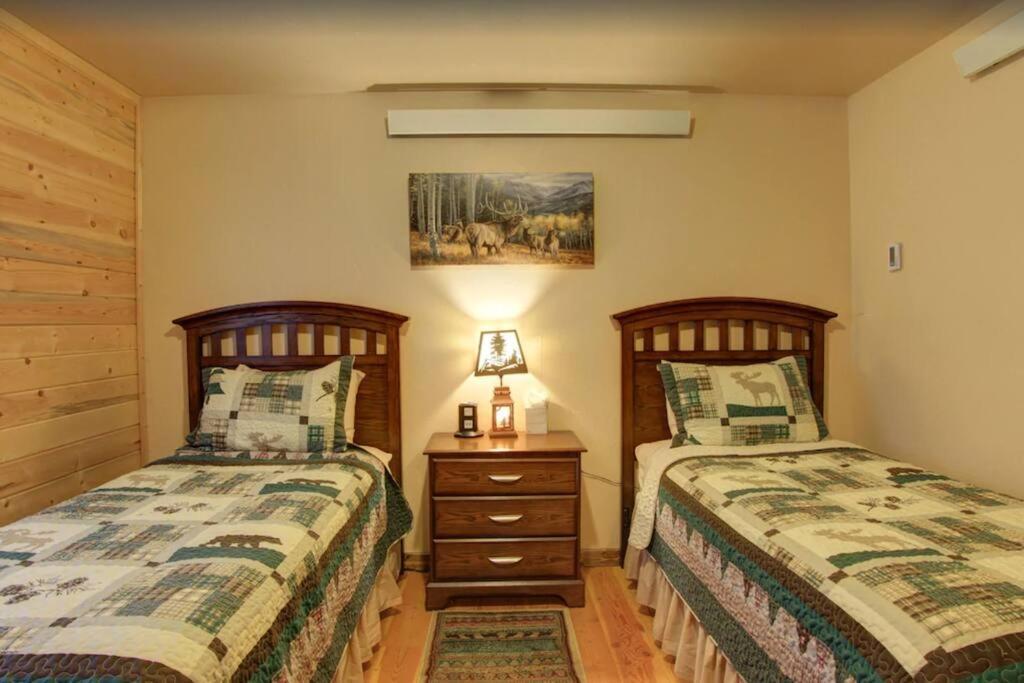 Fox Den Lodge West Yellowstone Kültér fotó